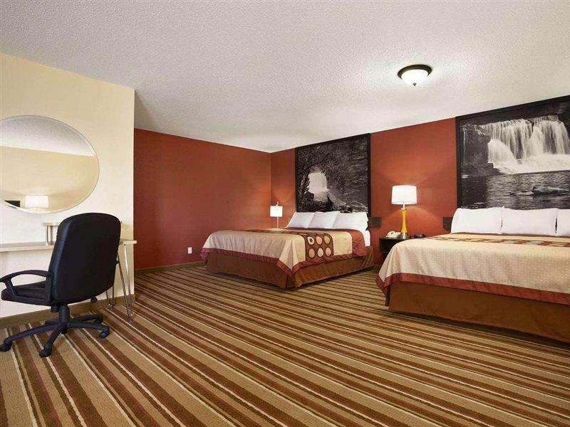 Super 8 By Wyndham Mattoon Hotel Exterior foto