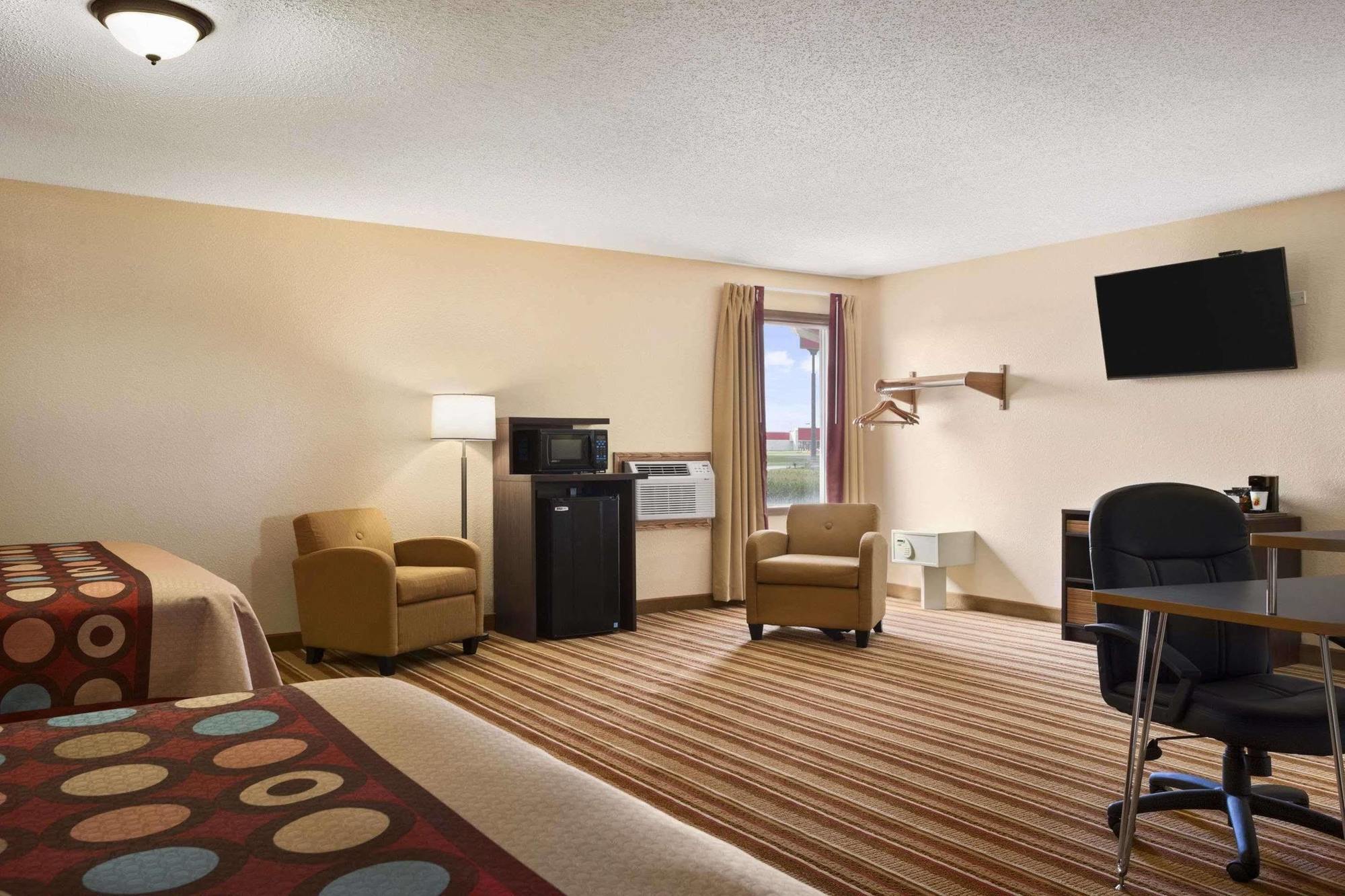 Super 8 By Wyndham Mattoon Hotel Exterior foto